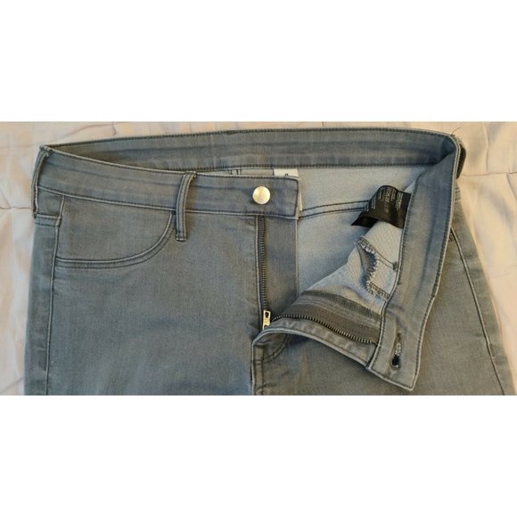 H&M & Denim Women's Skinny Ankle / Regular Waist Gray Jeans (Size 29) - Picture 4 of 9